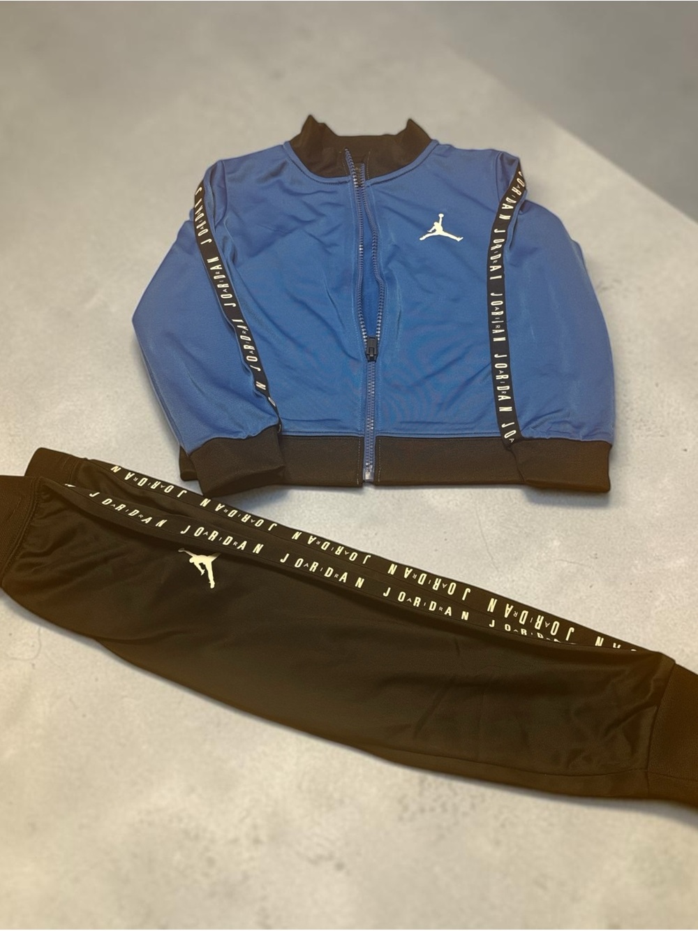Jordan Kids 4T Blue Jacket & Black Joggers Set NWT - Picture 3 of 6